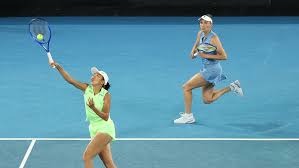 为什么现场屏实时更新球的旋转轴心